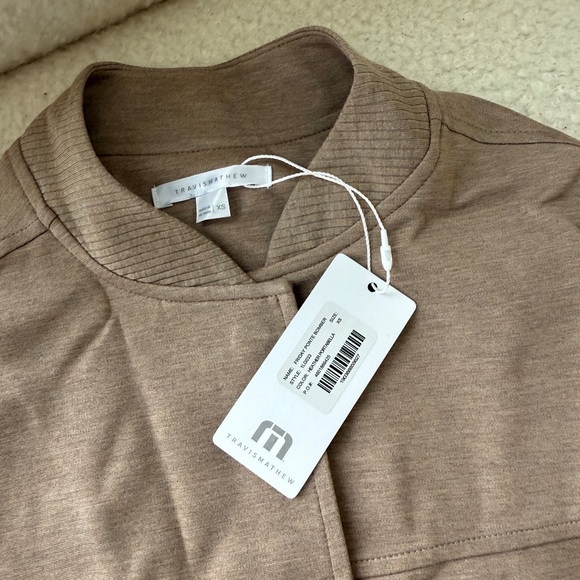 Travis Mathew Set - Picture 6 of 9